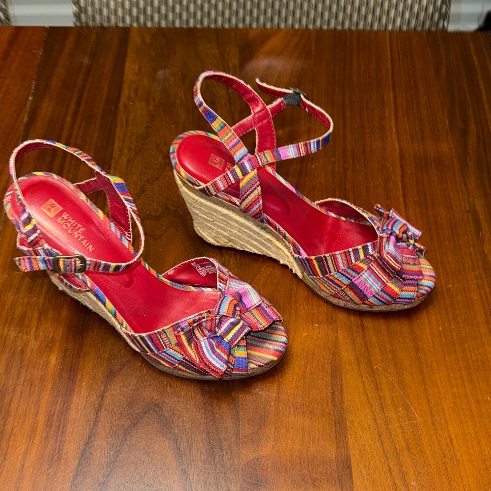 White Mountain Multicolor Striped Wedge Sandals